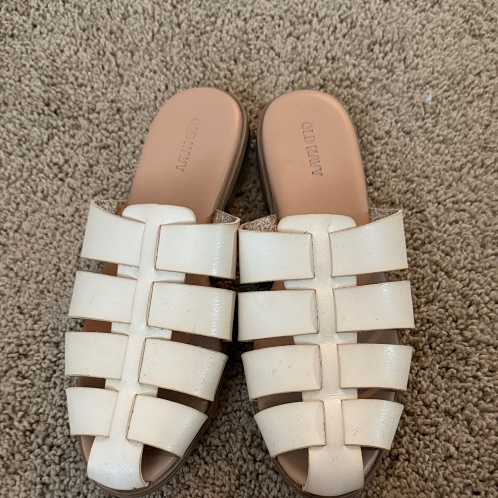 Old Navy Chic White Sandals